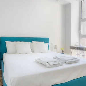 Sunlit 1 Bedroom Via Pirelli Milán
